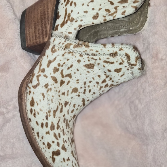 Ariat Cow Print Ankle Booties - White and Brown - Picture 1 of 5